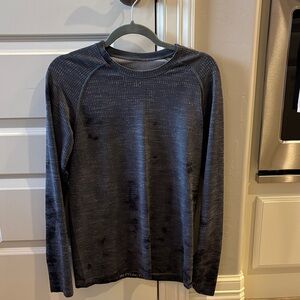 lululemon athletica Dark Gray Long Sleeve Shirt